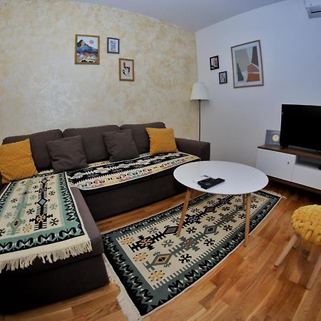 Apartmani Zecevic Nikšić Екстериор снимка