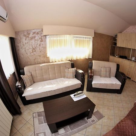 Apartmani Zecevic Nikšić Екстериор снимка