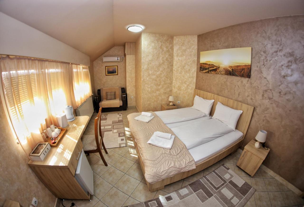Apartmani Zecevic Nikšić Екстериор снимка