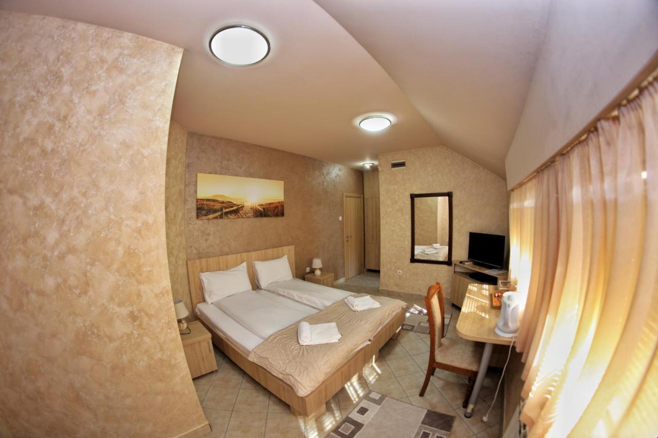 Apartmani Zecevic Nikšić Екстериор снимка
