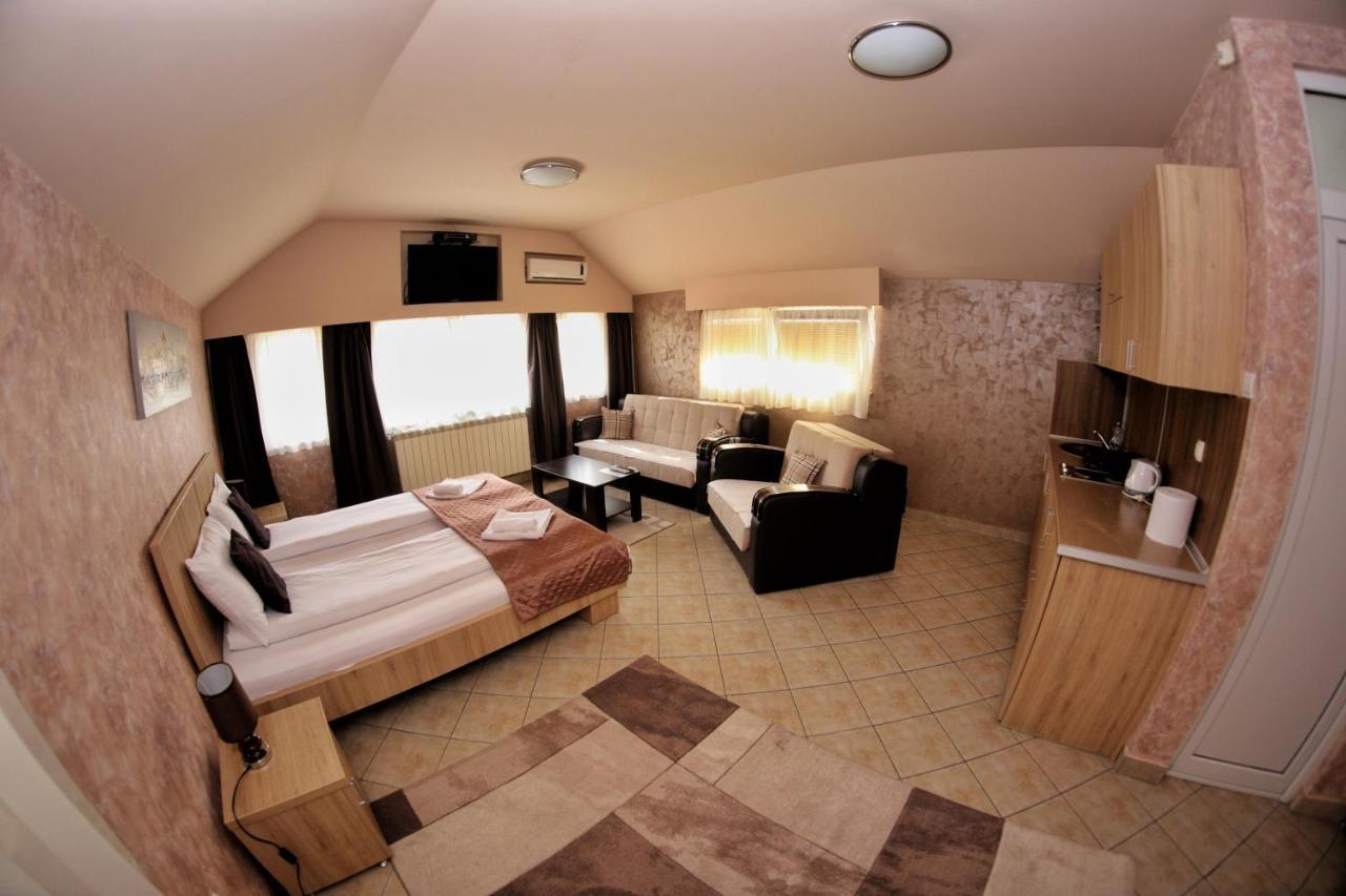 Apartmani Zecevic Nikšić Екстериор снимка