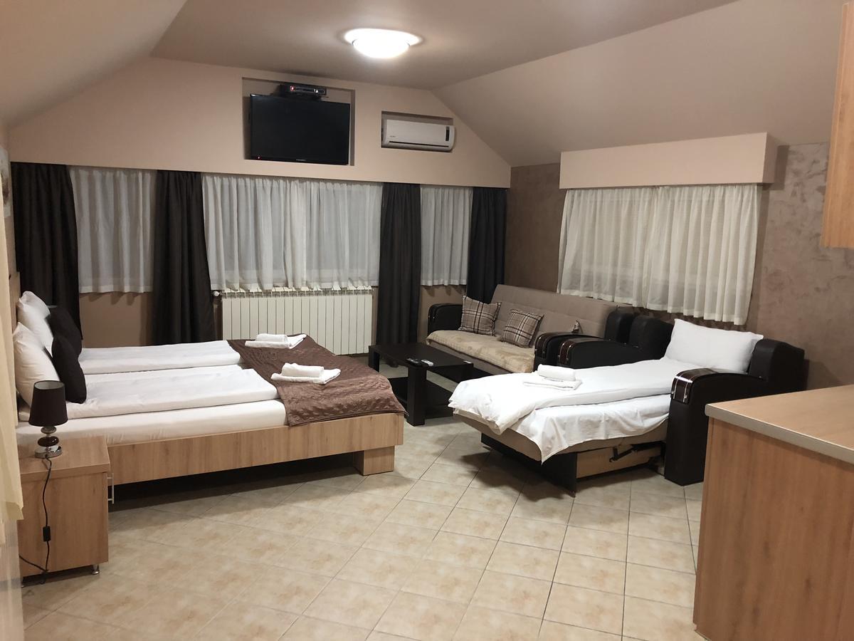 Apartmani Zecevic Nikšić Екстериор снимка