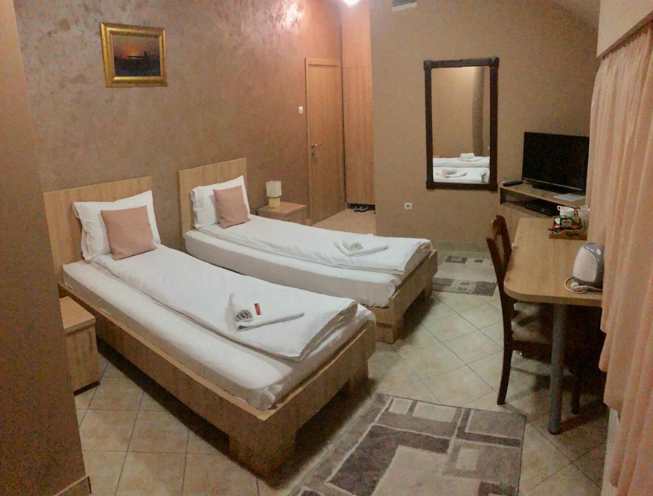 Apartmani Zecevic Nikšić Екстериор снимка